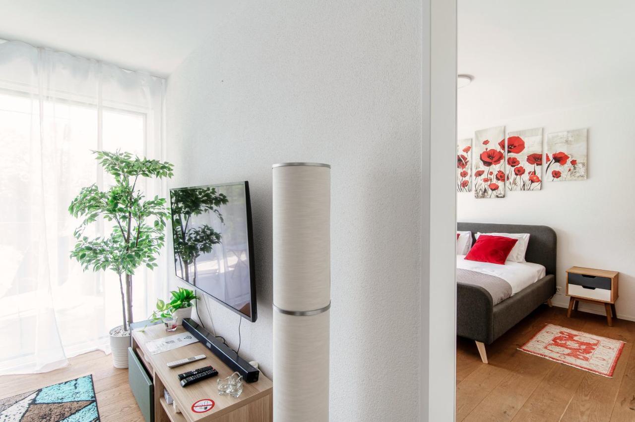Linda Terrace By Quokka 360 - Modern One-Bedroom Flat With Sun Terrace Локарно Экстерьер фото